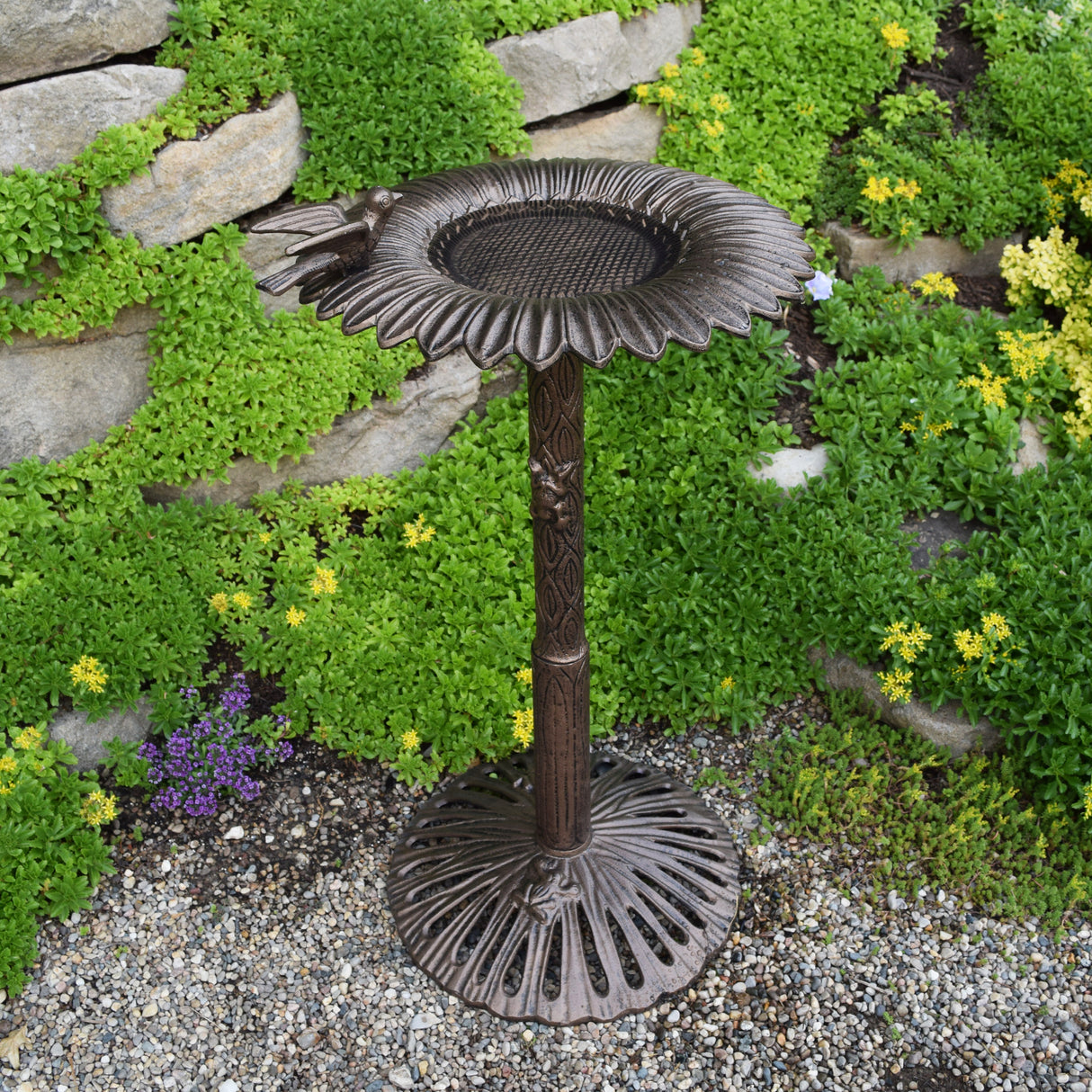Round Cast Aluminum Metal 30-in Bird Bath with Sunflower Bowl Sharicks