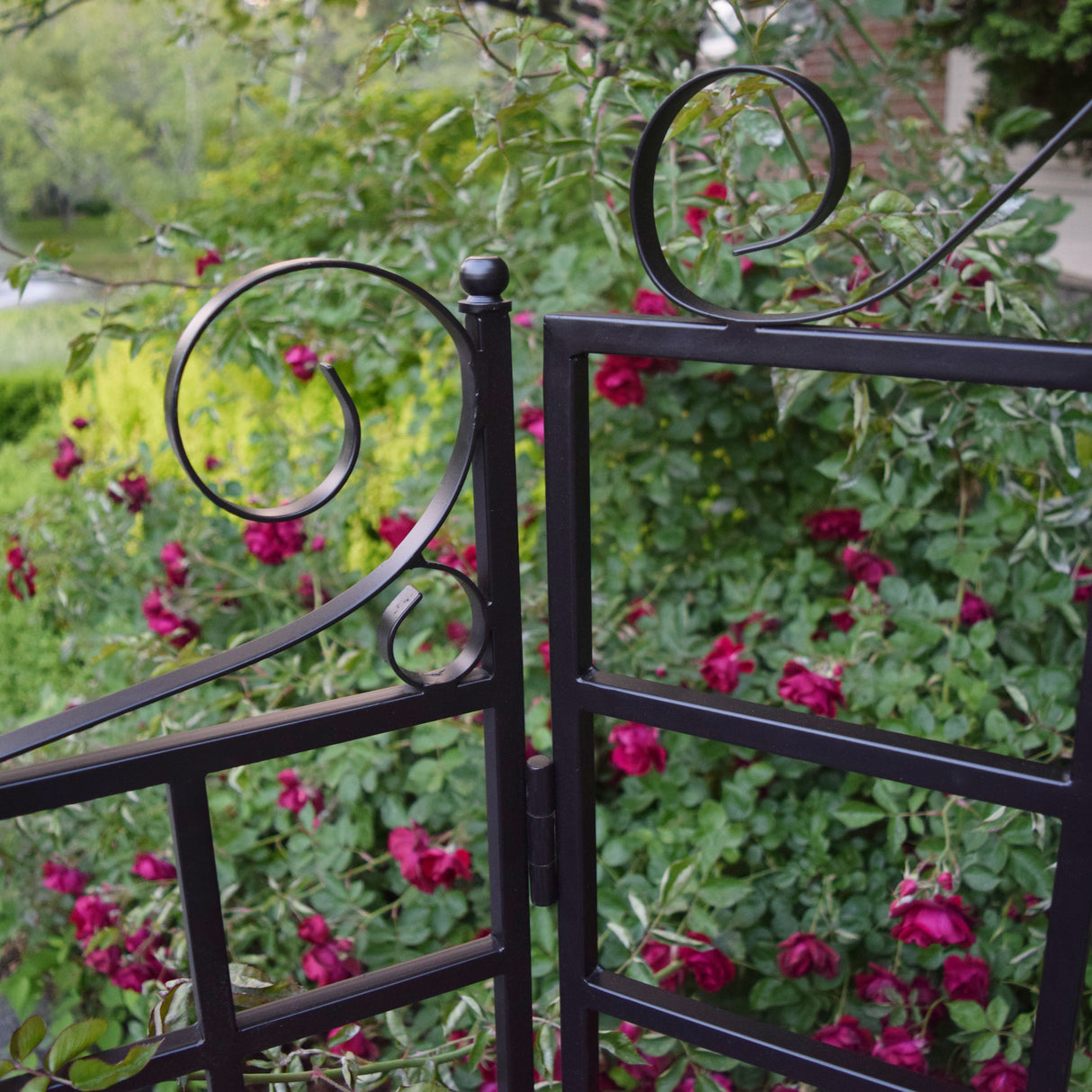 Three Panel Steel Brown Patio Screen Trellis with Flower Pot Holders - Sharicks