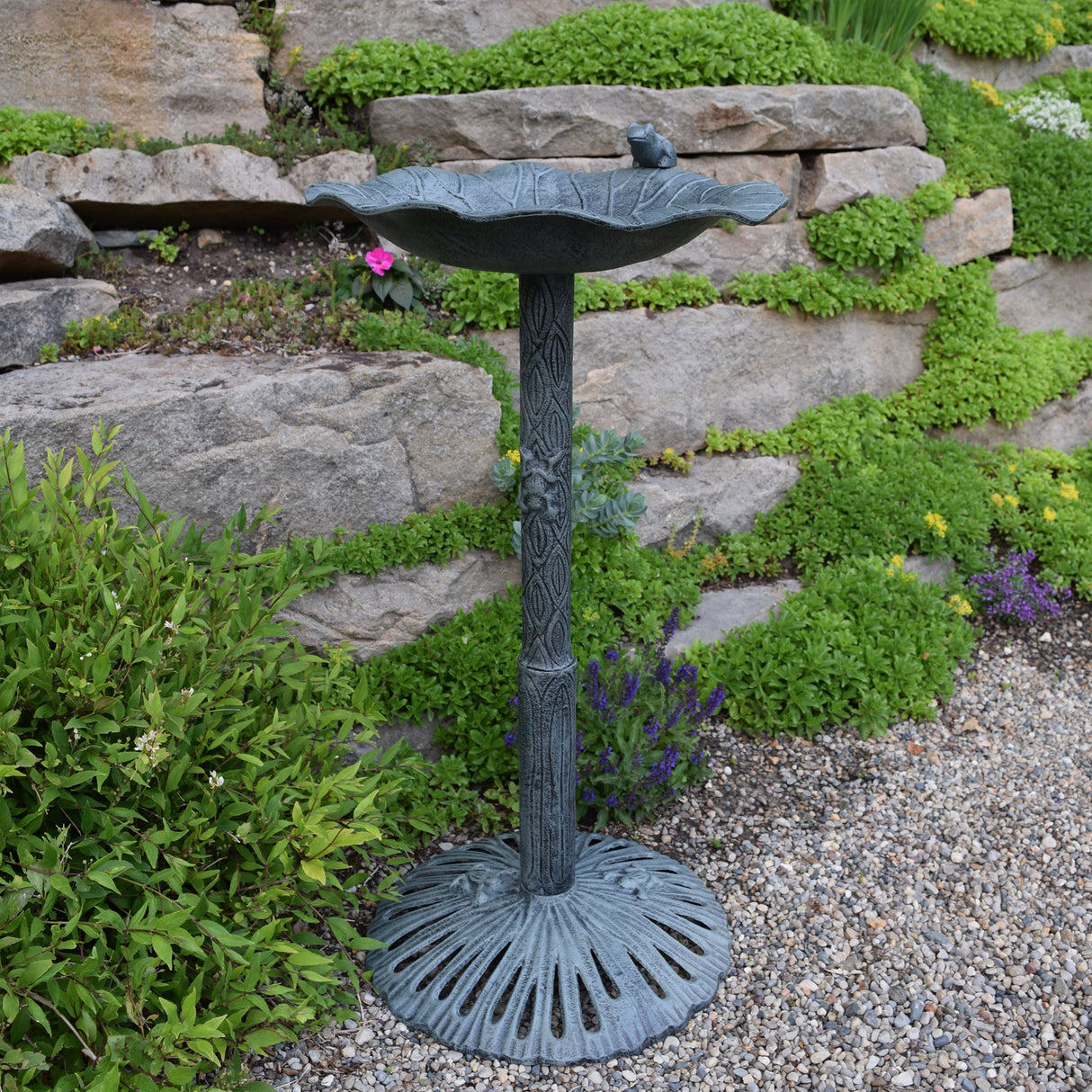 Round Cast Aluminum Metal 35-in Frog Bird Bath with Leaf Bowl