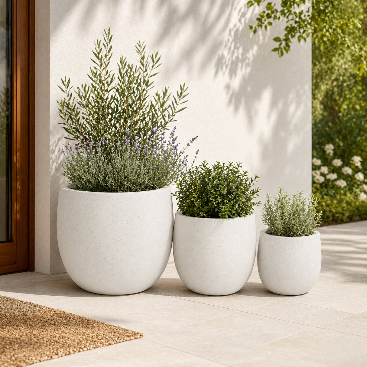 Set of 3 Round Polystone Indoor/Outdoor Planters, White